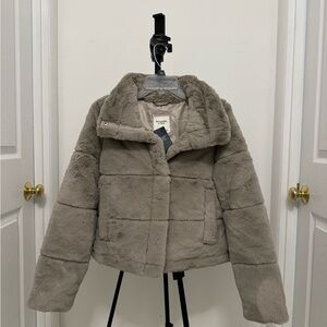 Abercrombie & Fitch Soft Beige Faux Fur Coat Mini Puffer